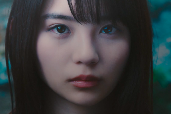スマホゲーム メギド72 Cmの女優は誰 涙を流す黒髪ロングヘアーの美女 Yutori Channel